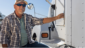 /staticassets/agrm-rotr-safety-mirror_AdobeStock_480426165_tcm108-98244.png