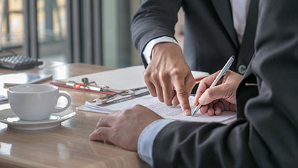 /staticassets/rm-programs-risk-transfer-business-tile-AdobeStock_173959412_tcm108-101991.jpg